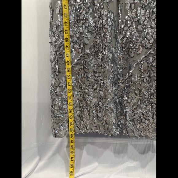 NEW $259‎ Alex Evenings [ 10 ] Sequin Lace Cold Shoulder Trumpet Gown Silver - Picture 6 of 13